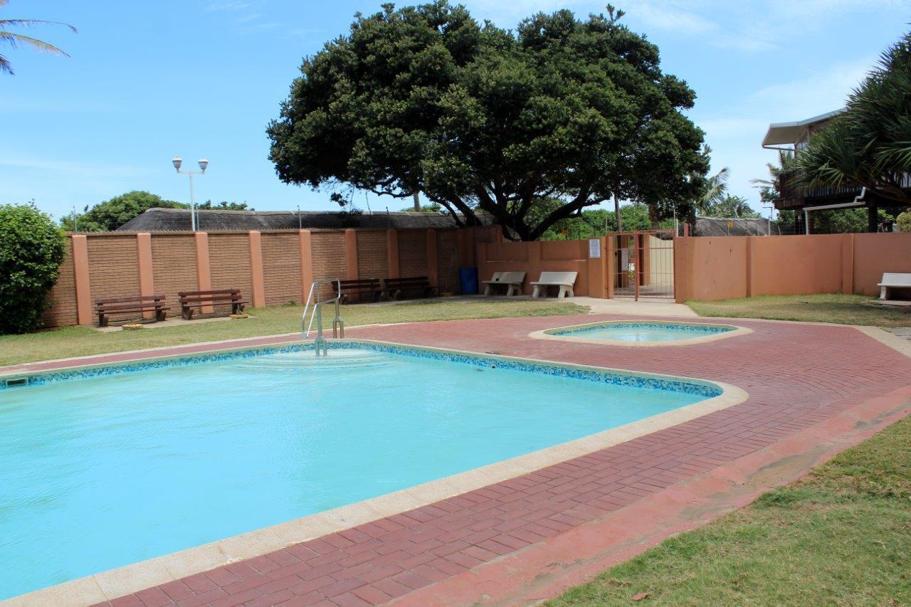 Silver Dolphin Holidays Apartment Amanzimtoti Exterior photo